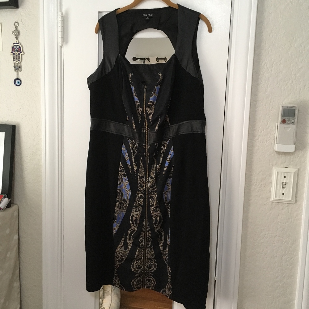 City Chic Zip-Front Black Bodycon Dress